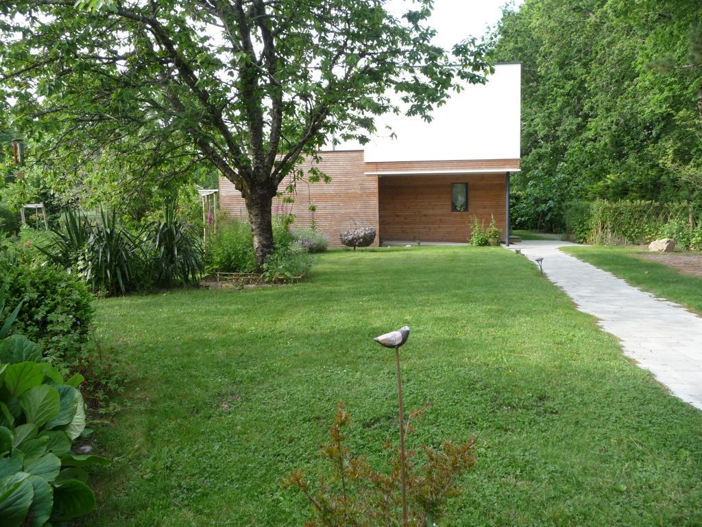 Le Jardin Aux Oiseaux Bed and Breakfast Férel Eksteriør billede