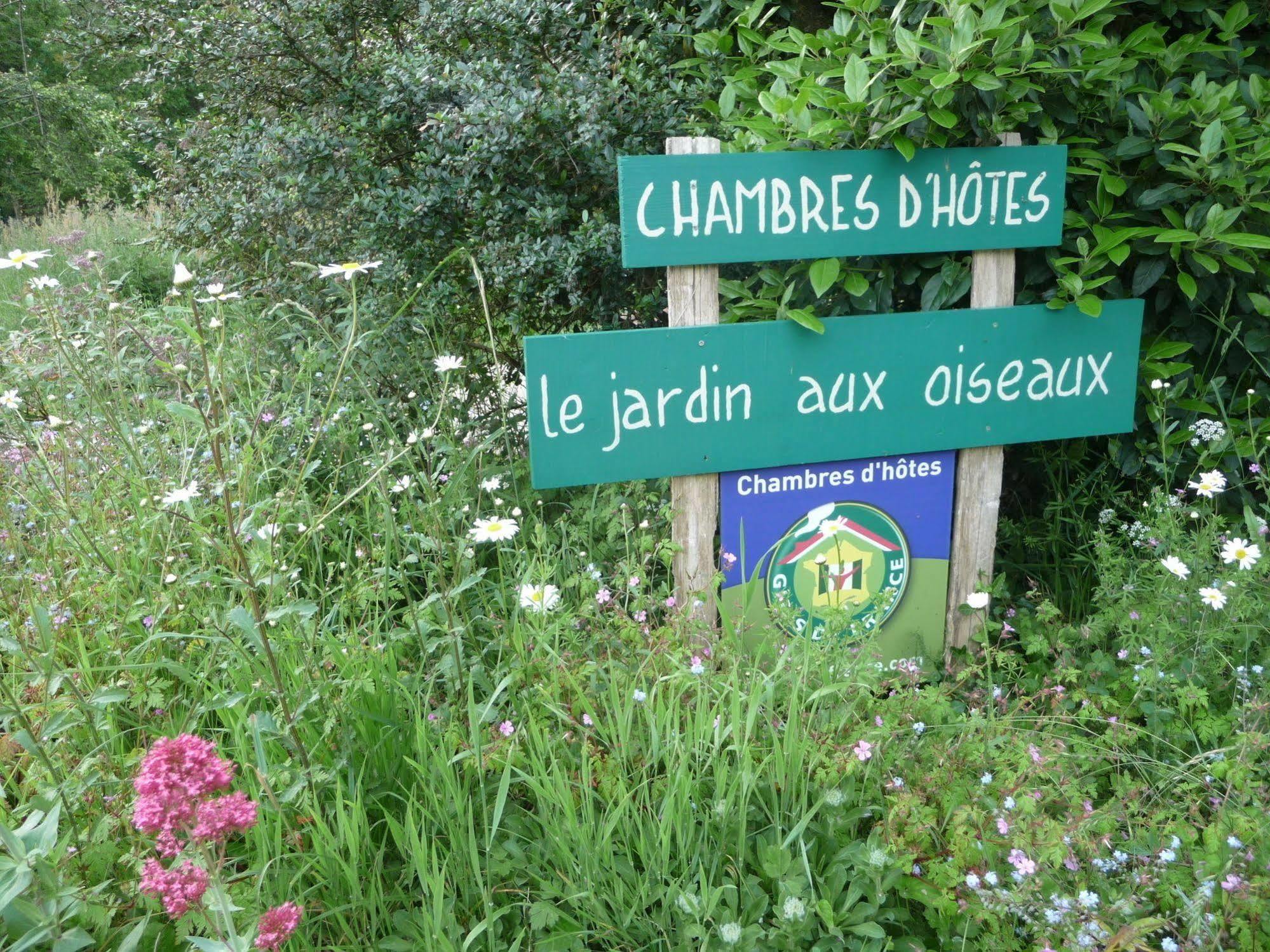 Le Jardin Aux Oiseaux Bed and Breakfast Férel Eksteriør billede